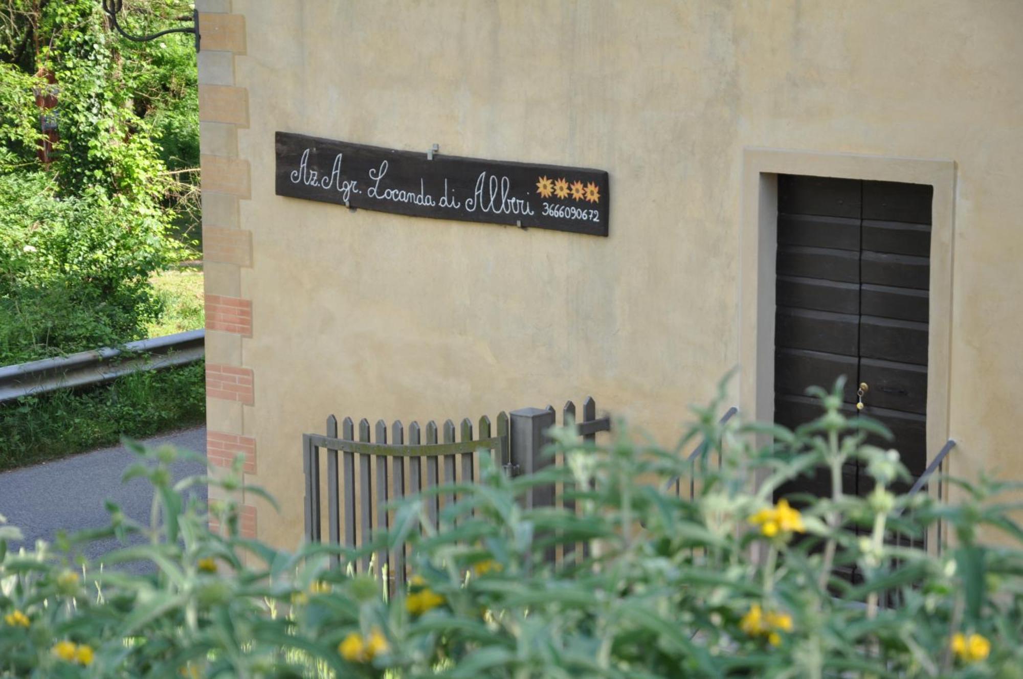 Locanda Di Alberi Borgo San Lorenzo Eksteriør billede